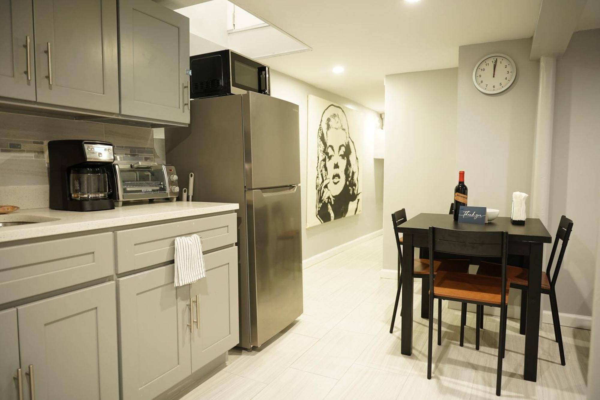 Cozy 2 Bedroom In A Lovely Forest Hills Neighborhood ニューヨーク エクステリア 写真