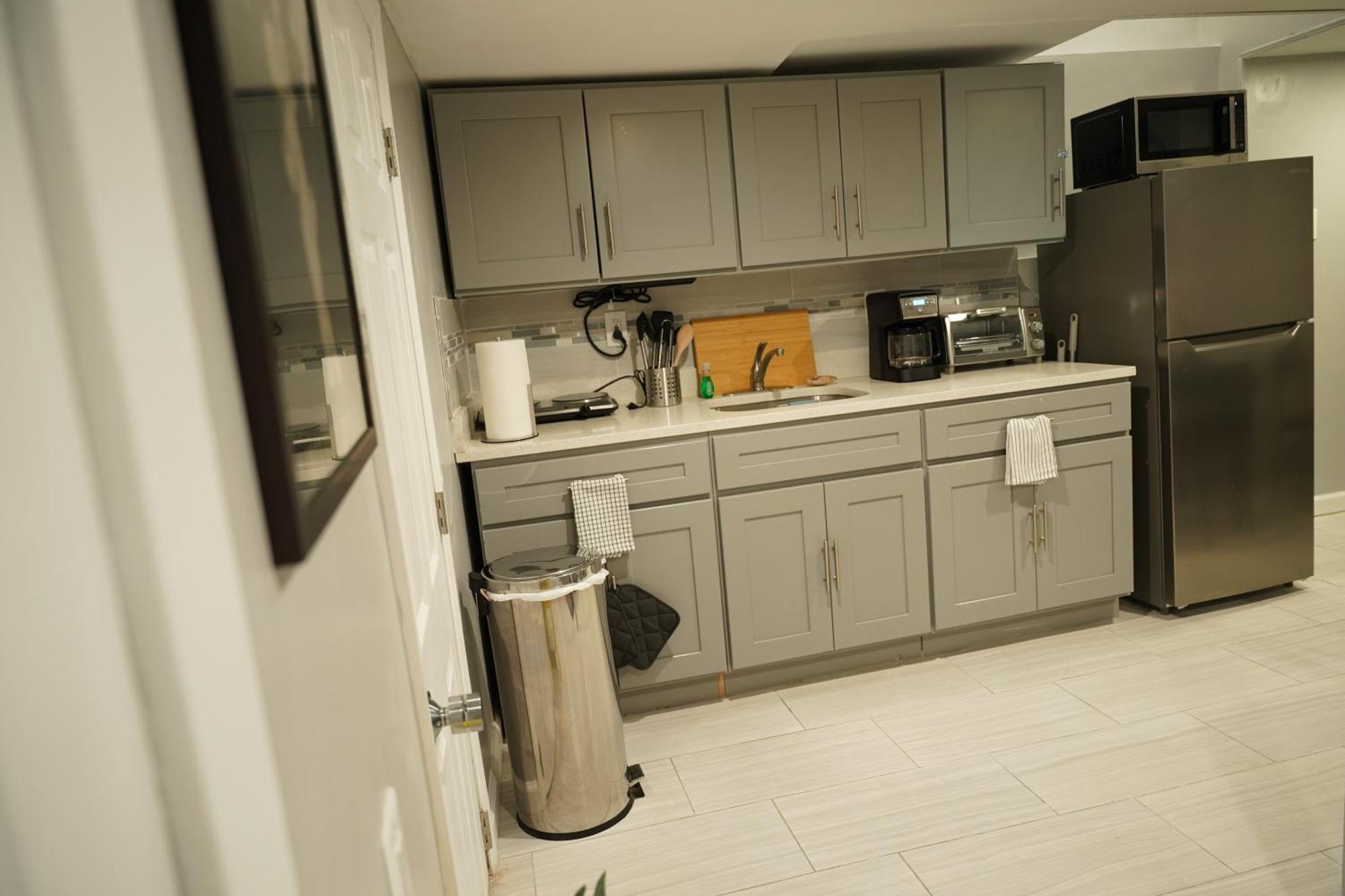Cozy 2 Bedroom In A Lovely Forest Hills Neighborhood ニューヨーク エクステリア 写真